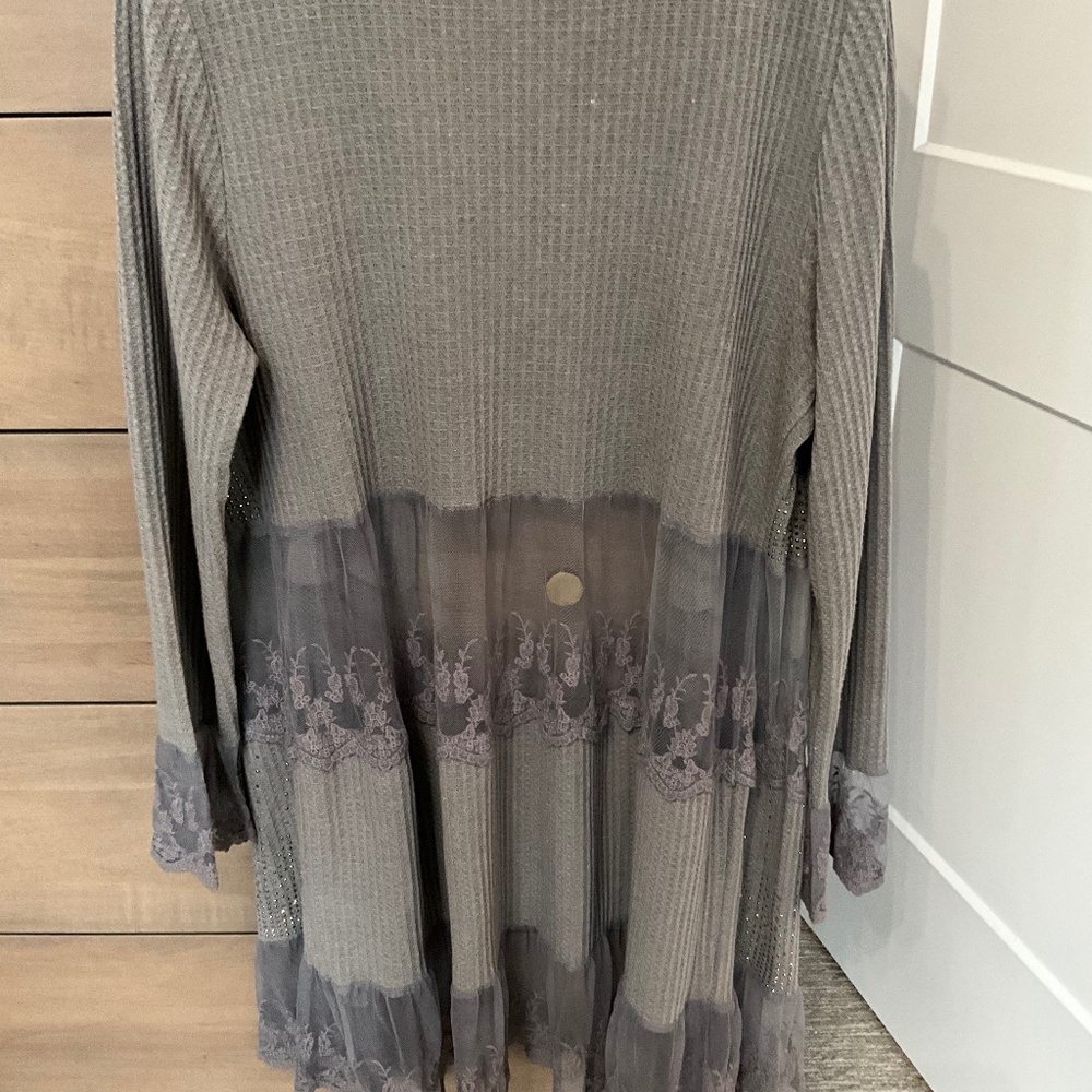 Knit Cartdigan with lace and sequence